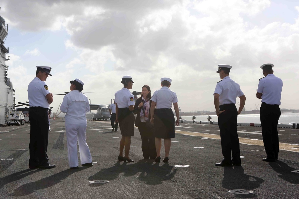 Brazilian military visits USS America