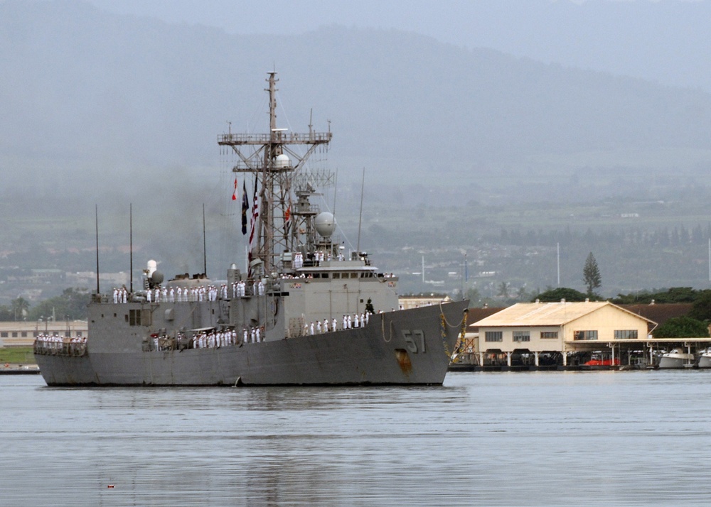 USS Reuben James arrives in Pearl Harbor