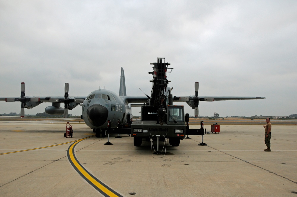 NMCB 133 Crane Operations