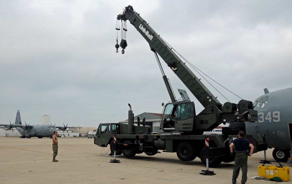 NMCB 133 Crane Operations