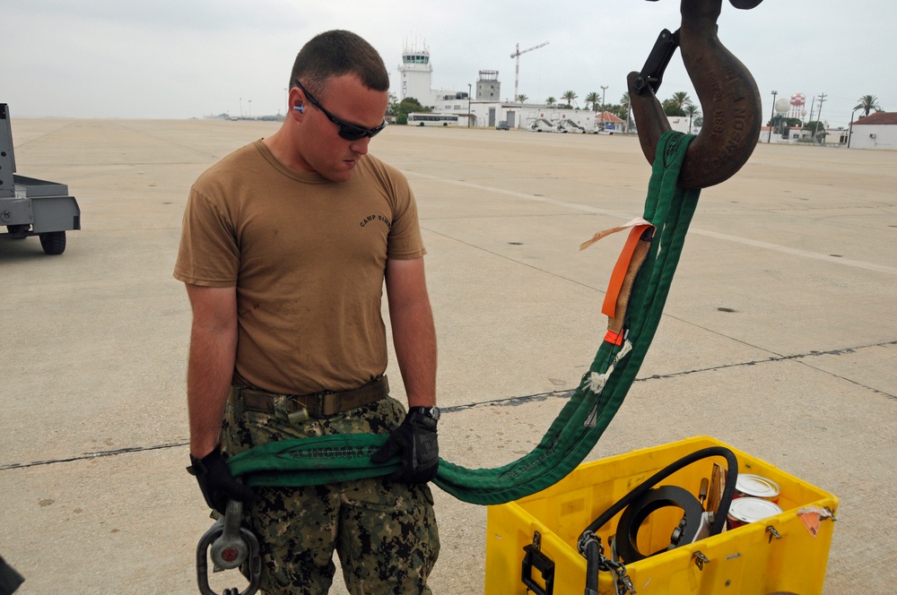 NMCB 133 Crane operations