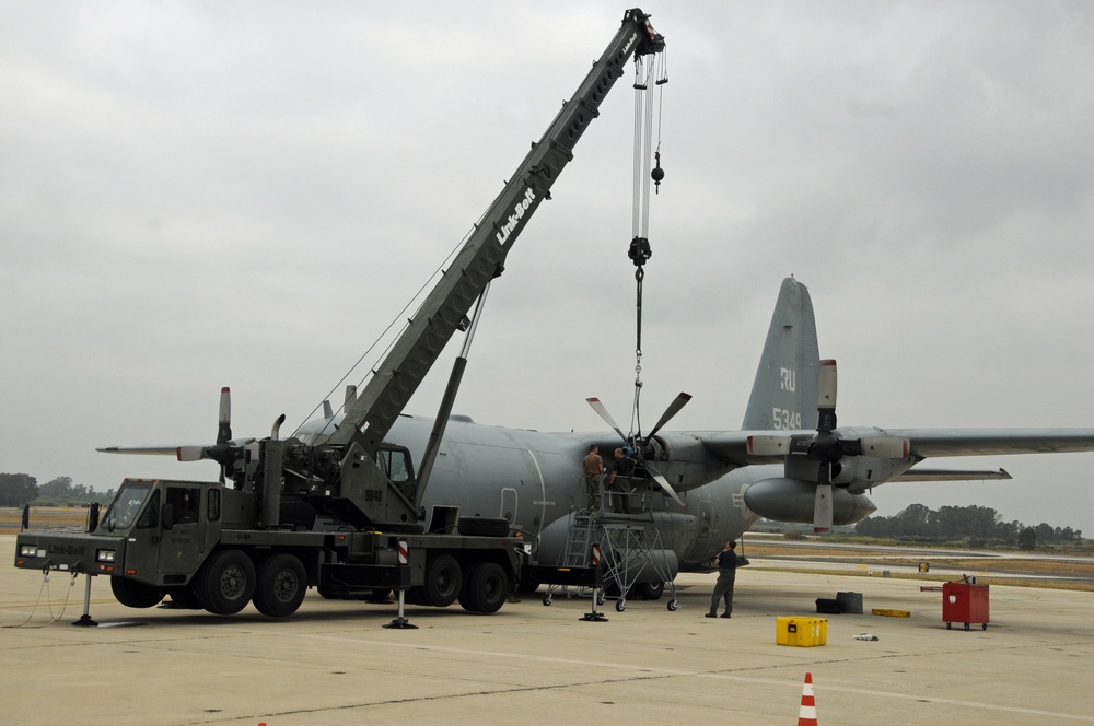 NMCB 133 Crane Operations