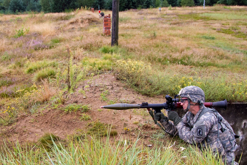 American paratroopers firing an RPG for the first time