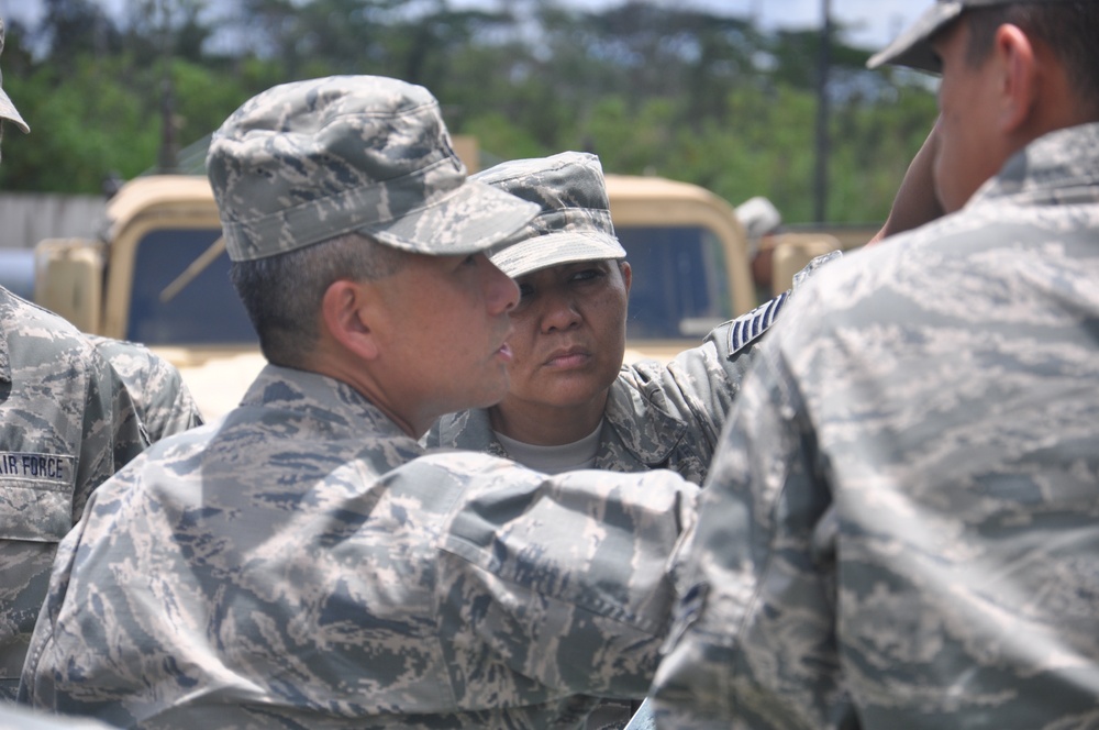 Hawaii National Guardsmen perform assessments; aid with distribution after Hurricane Iselle