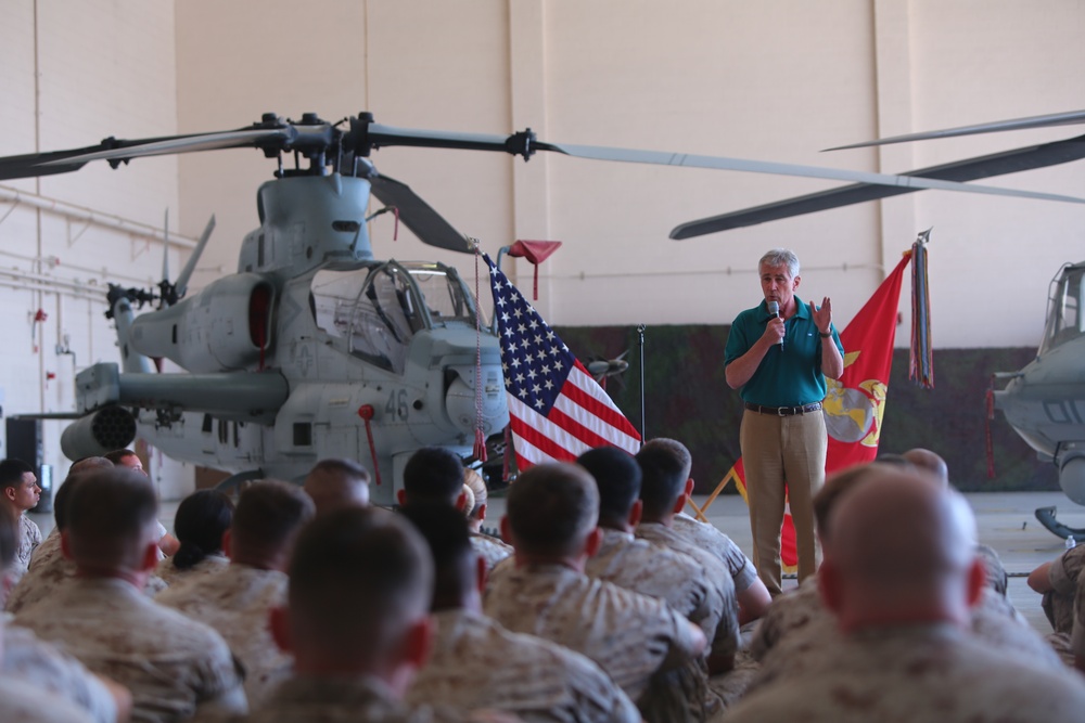 Secretary of Defense Visits Camp Pendleton