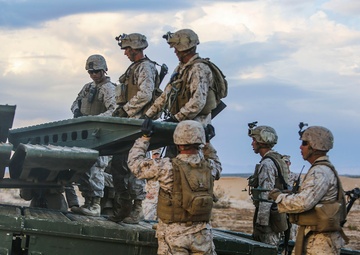 Bridging the gap at LSE-14