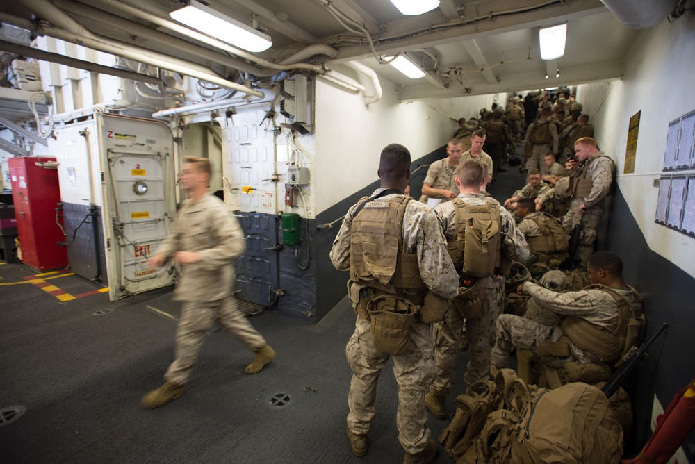 Air debarkation aboard USS Iwo Jima (LHD7)