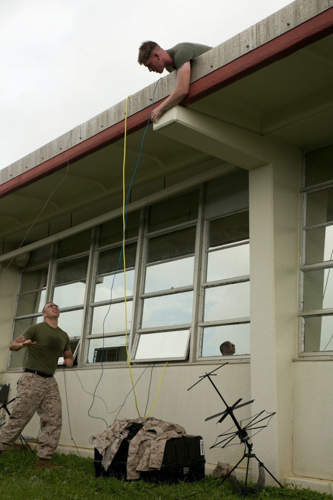 Comm Marines conquer contingency MAGTF drill