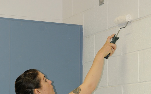 NMCB 133 Seabees volunteer to help school