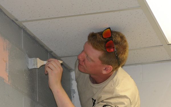 NMCB 133 Seabees volunteer to help school