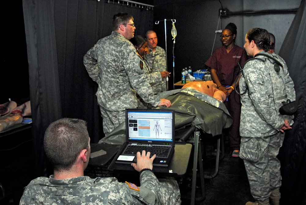 ER doctors help New York Army National Guard medics hone skills