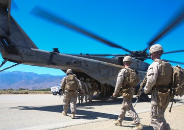 2/7 Marines Execute Evacuation Drills for Large Scale Exercise 2014