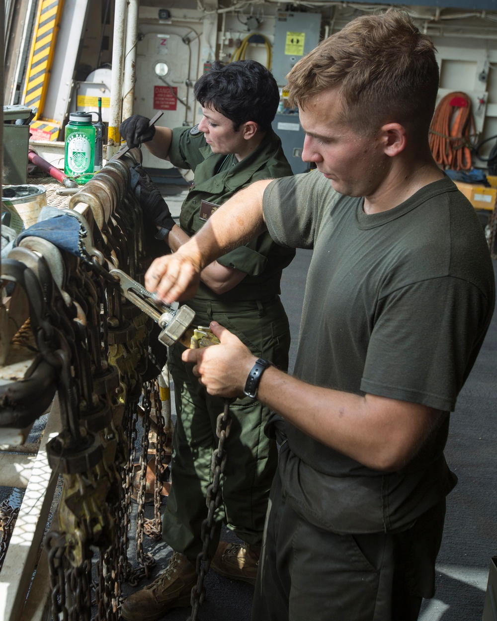 VMM-263 Marines maintain aircraft, equipment