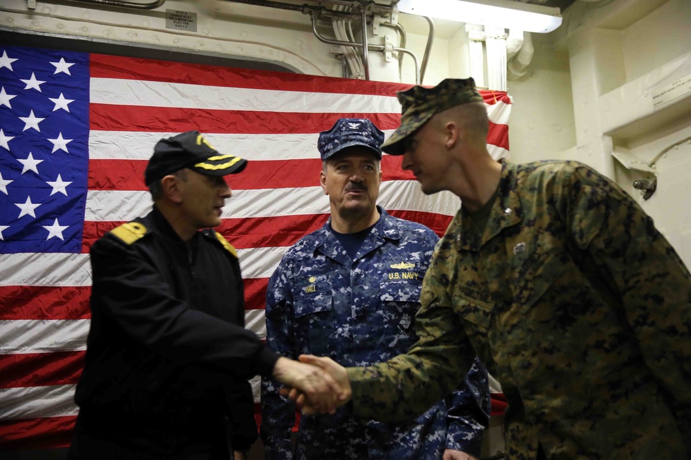 Distinguished visitors from Uruguay tour USS America