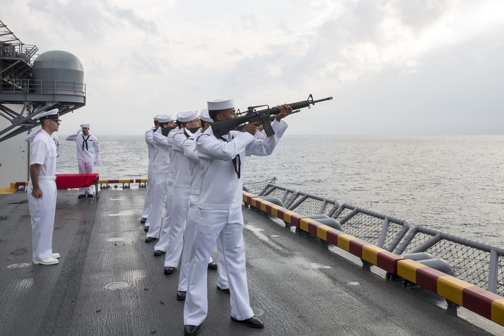 USS Kearsarge Sailors conduct burial at sea ceremony