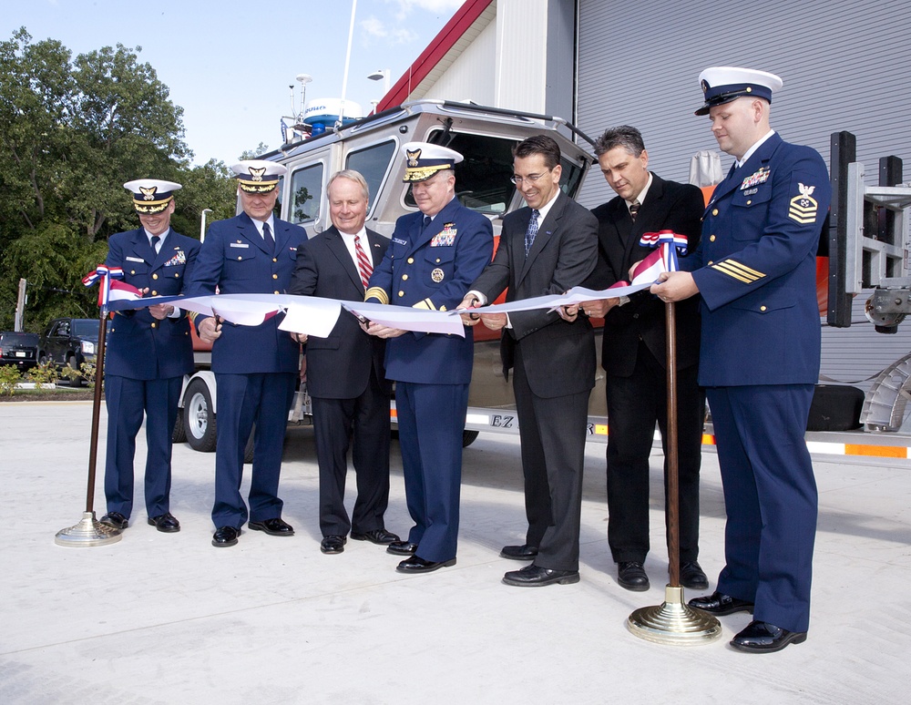Coast Guard ceremony marks completion of new facilities at Station Fairport in Grand River, Ohio