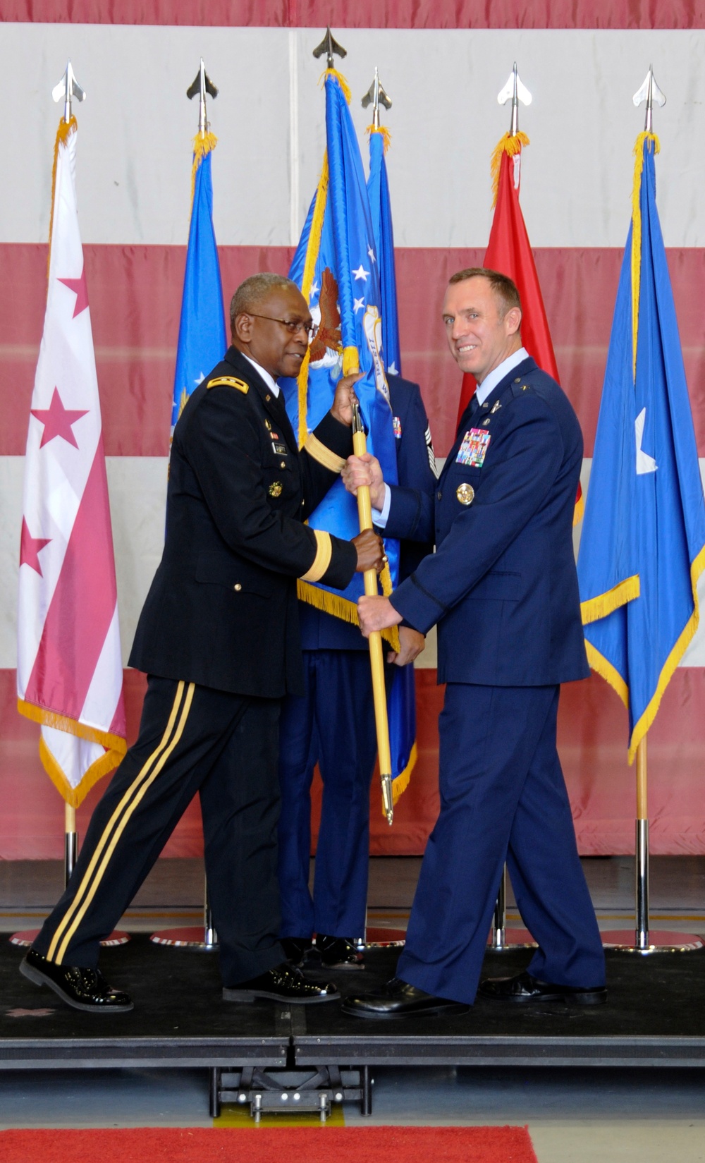 113th Wing commander assumes command