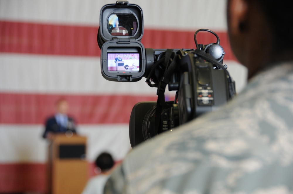 113th Wing commander assumes command