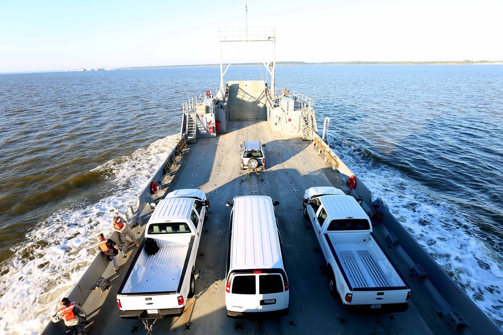 Joint Task Force Civil Support assists 7th Sustainment Brigade in a Joint Logistics Over the Shore training exercise