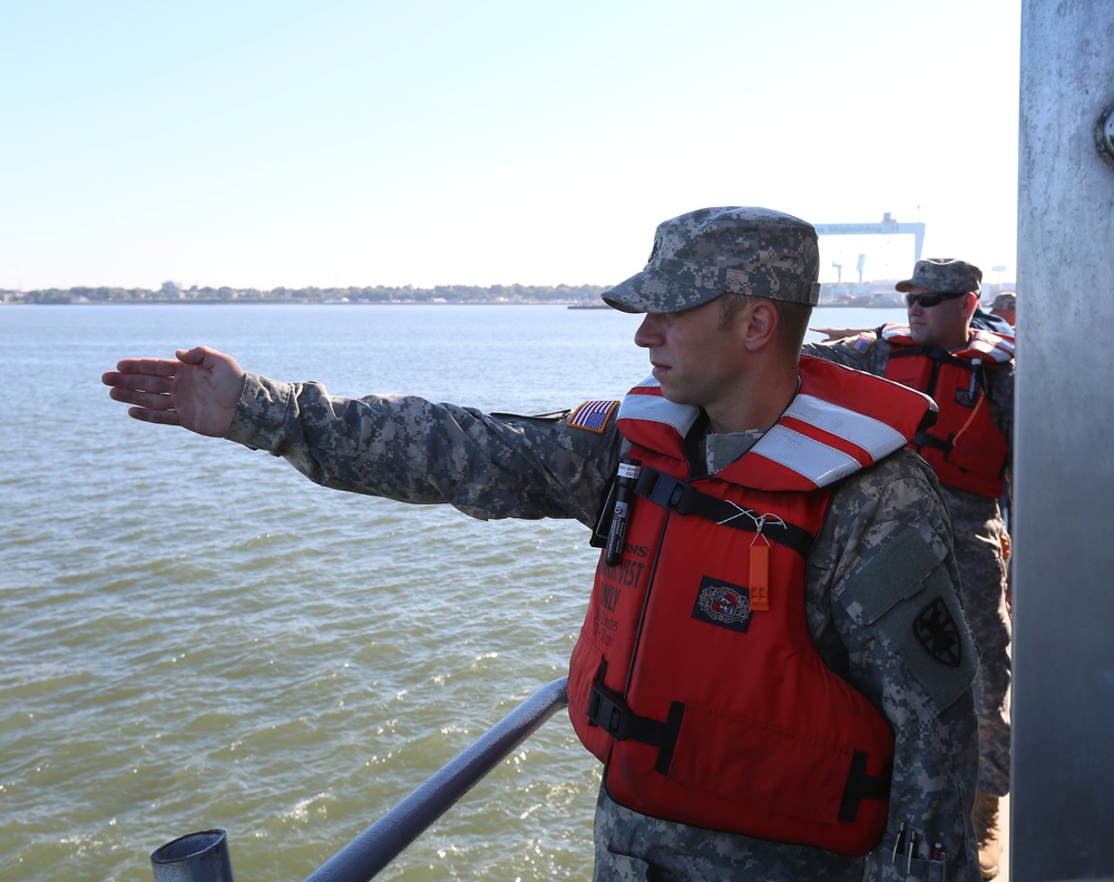 Joint Task Force Civil Support assists 7th Sustainment Brigade in a Joint Logistics Over the Shore training exercise