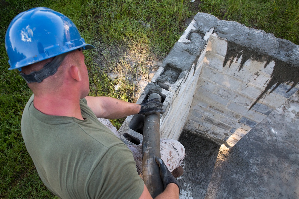 Engineers build walls for MARSOC Master Breachers Course