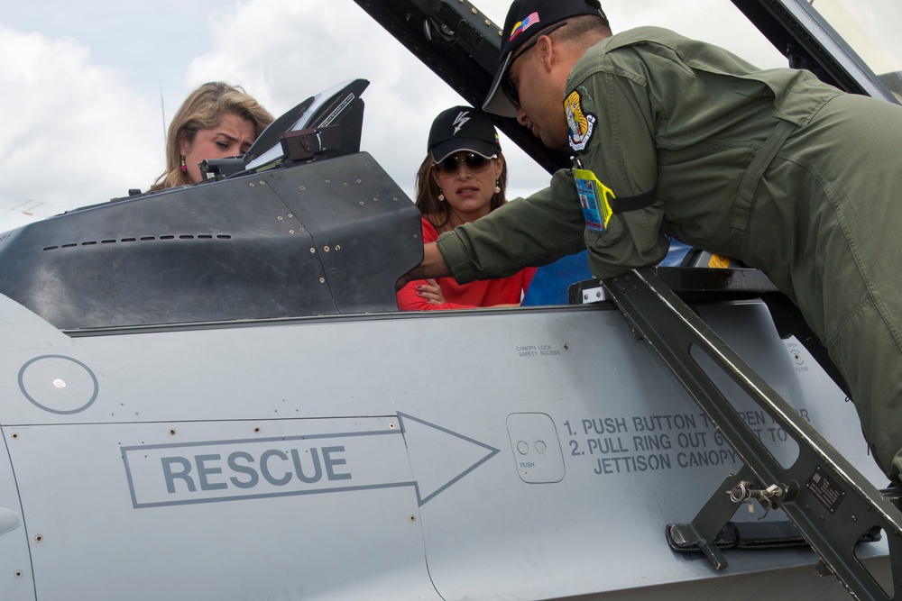 Relampago 2014, South Carolina Air National Guard and Colombian Air Force combined air cooperation engagement