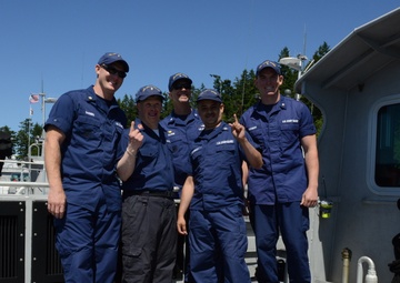 Coast Guard MFPU Bangor welcomes special visitor
