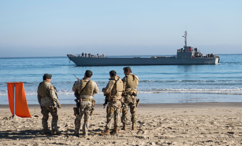 Chilean landing craft approaches Marines who await debarkation of those aboard August 17, 2014