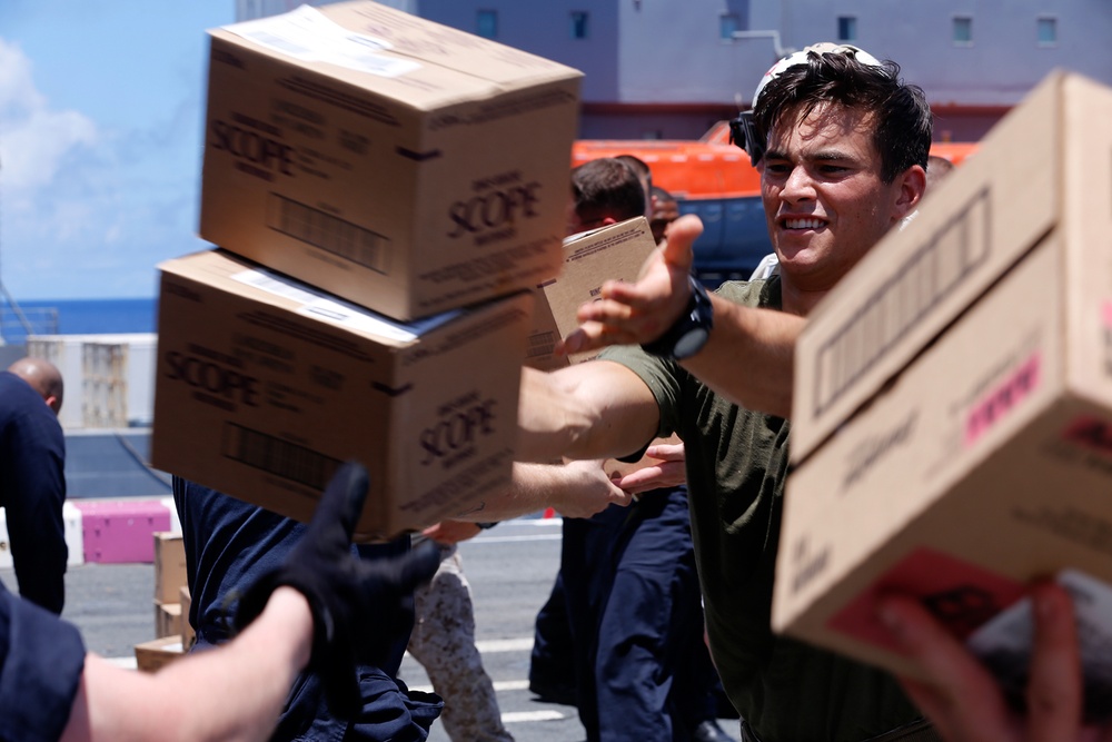 MKI ARG conducts vertical replenishment