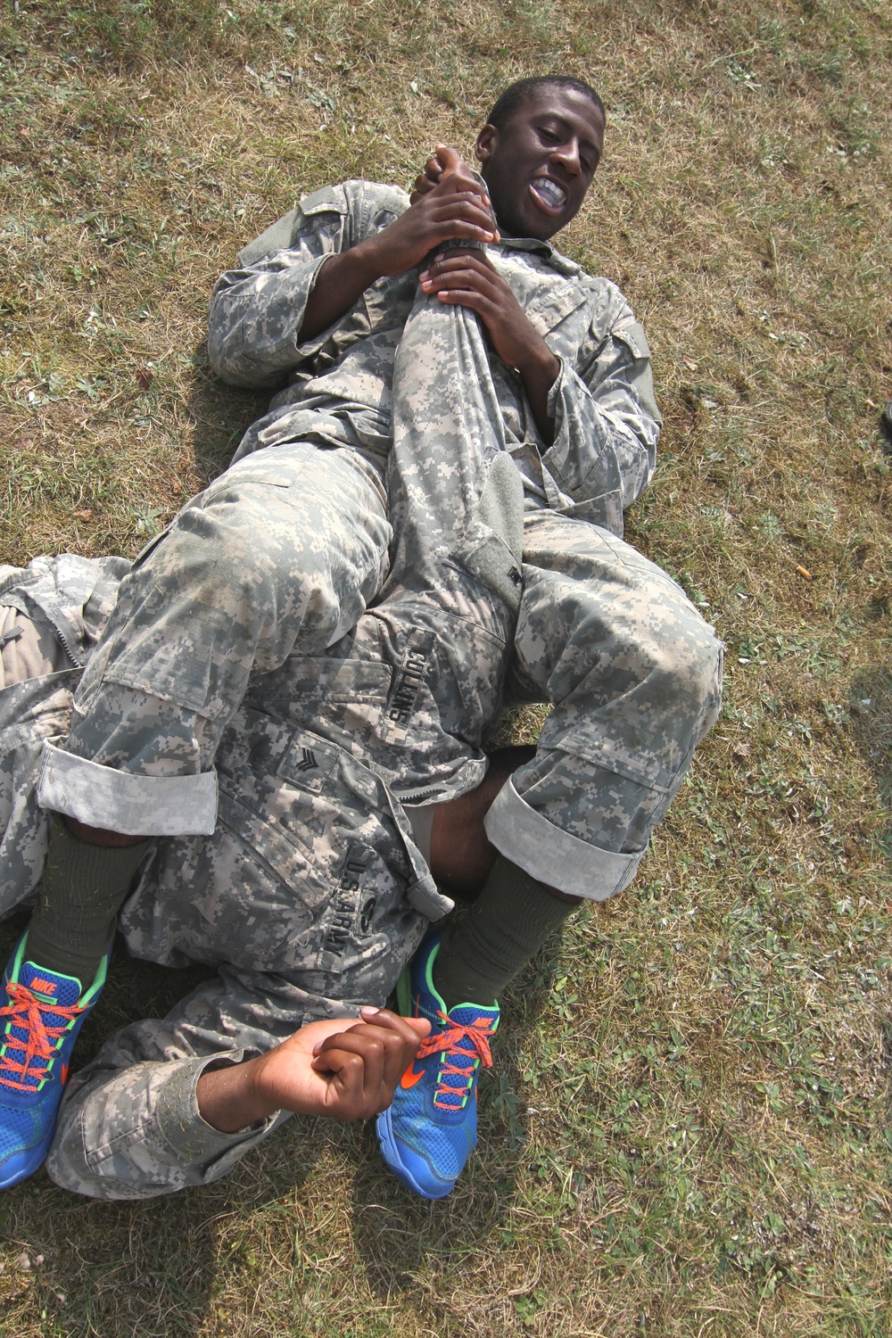 ‘Sky Soldiers’ and ‘Iron Wolves’ certify on Combatives