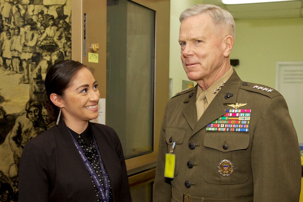 Marine Corps Commandant Visits Spain