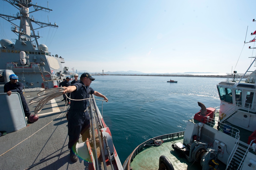 USS Arleigh Burke operations