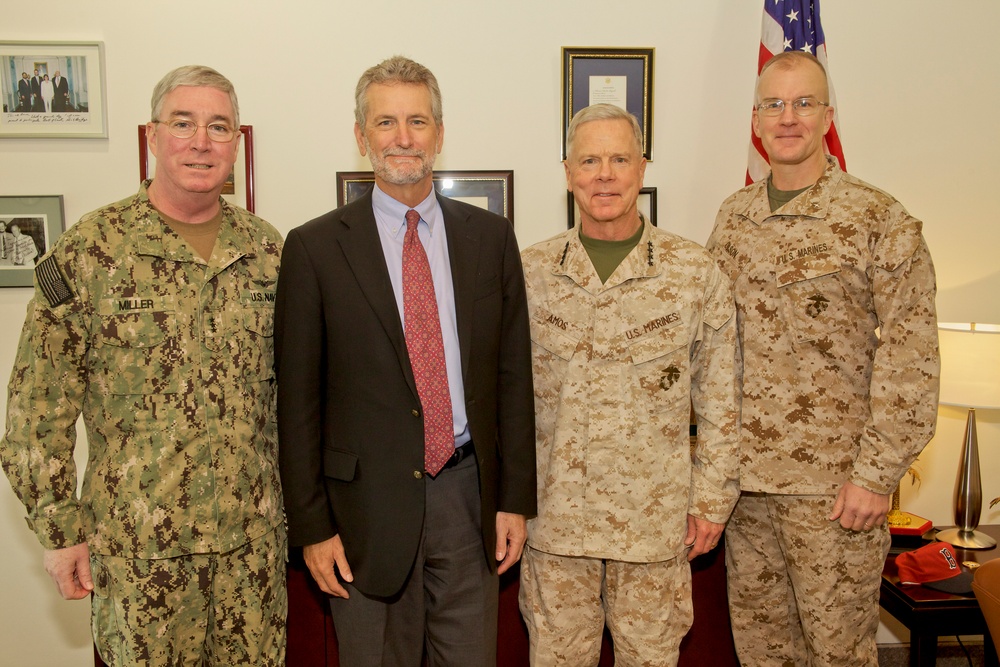 Marine Corps Commandant Visits Bahrain