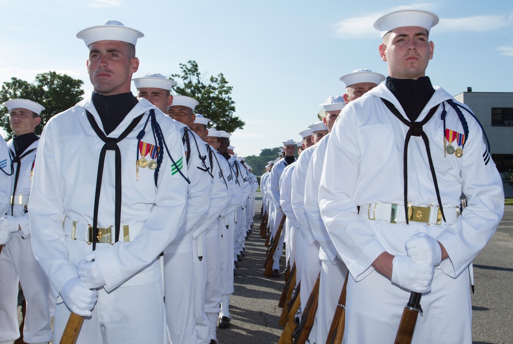 DVIDS - Images - US Navy Ceremonial Guard hosts family day [Image 1 of 9]