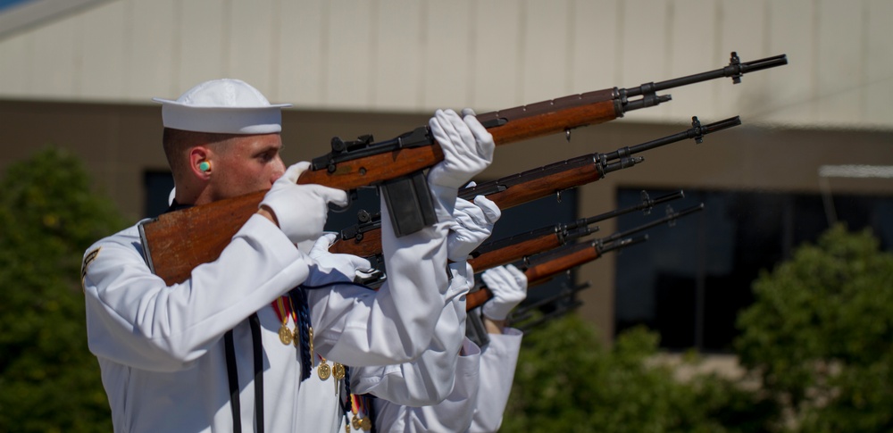 US Navy Ceremonial Guard hosts family day