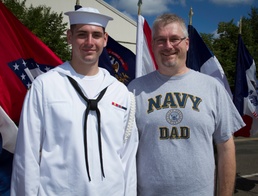US Navy Ceremonial Guard hosts family day