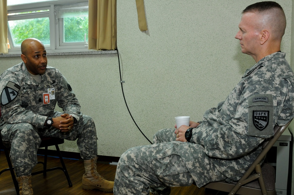 CSM Troxell visits I Corps