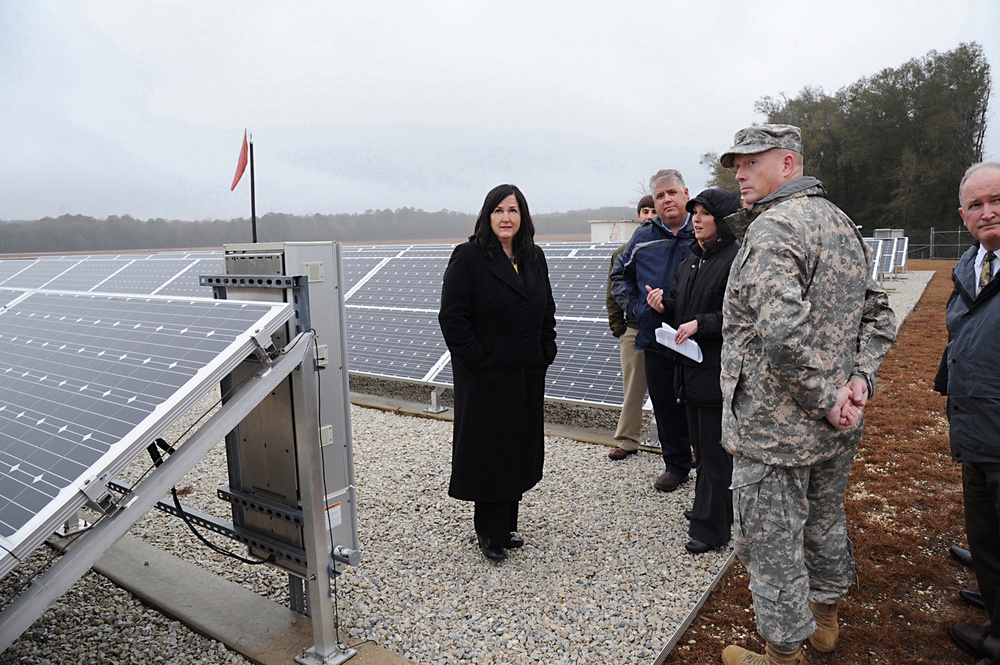 Assistant Secretary Katherine Hammack visits Fort Rucker