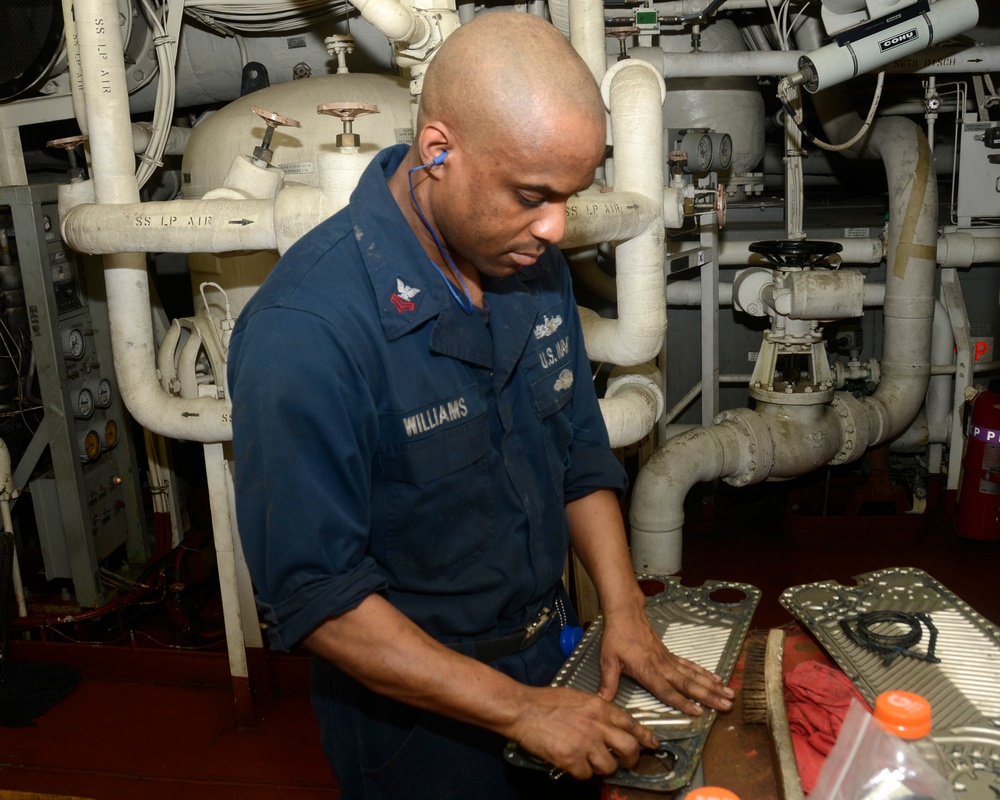 USS Mesa Verde operations