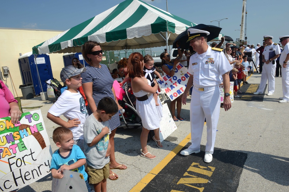 USS Fort McHenry returns
