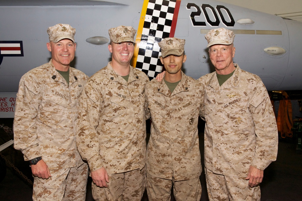 Marine Corps Commandant Visits Bahrain