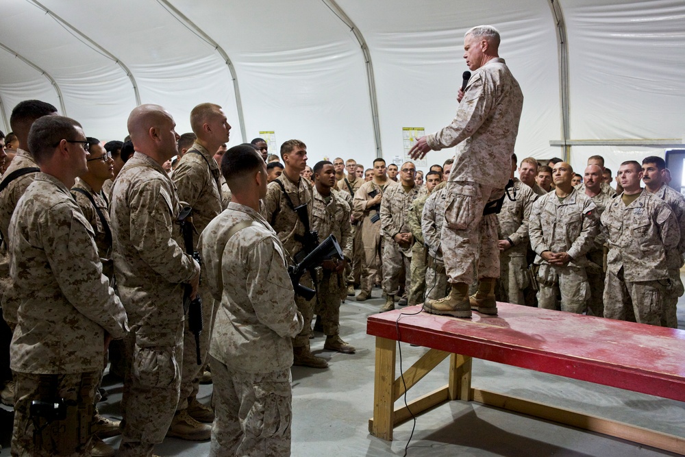 Marine Corps Commandant Visits Afghanistan for Christmas