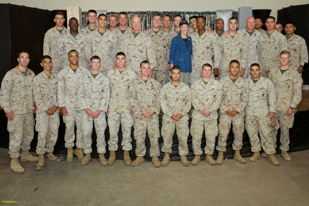 Marine Corps Commandant Visits Djibouti