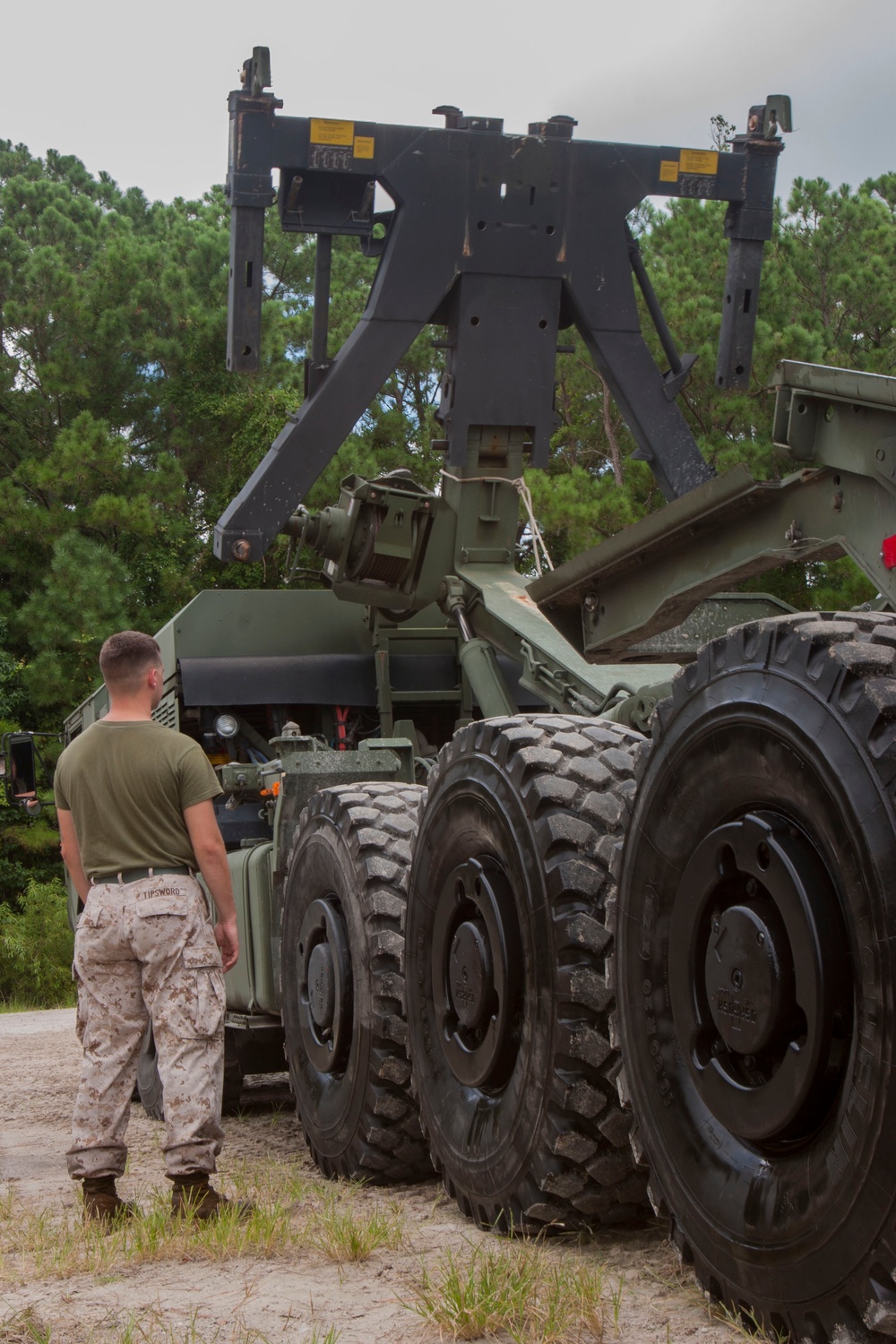 Bridge Company Marines conduct training with 2nd Tanks Battalion