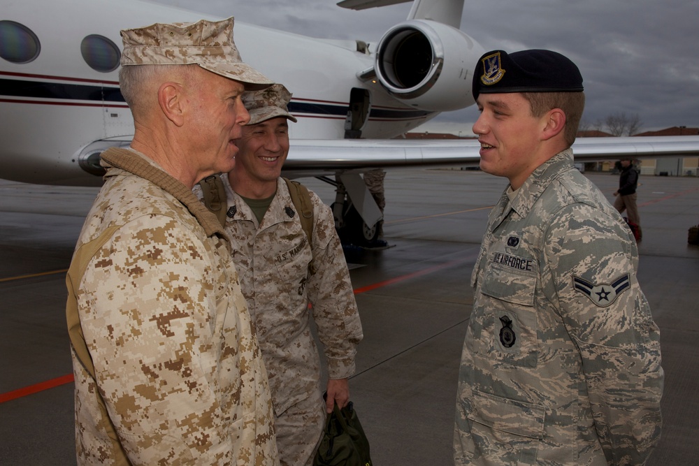 Marine Corps Commandant Visits Italy