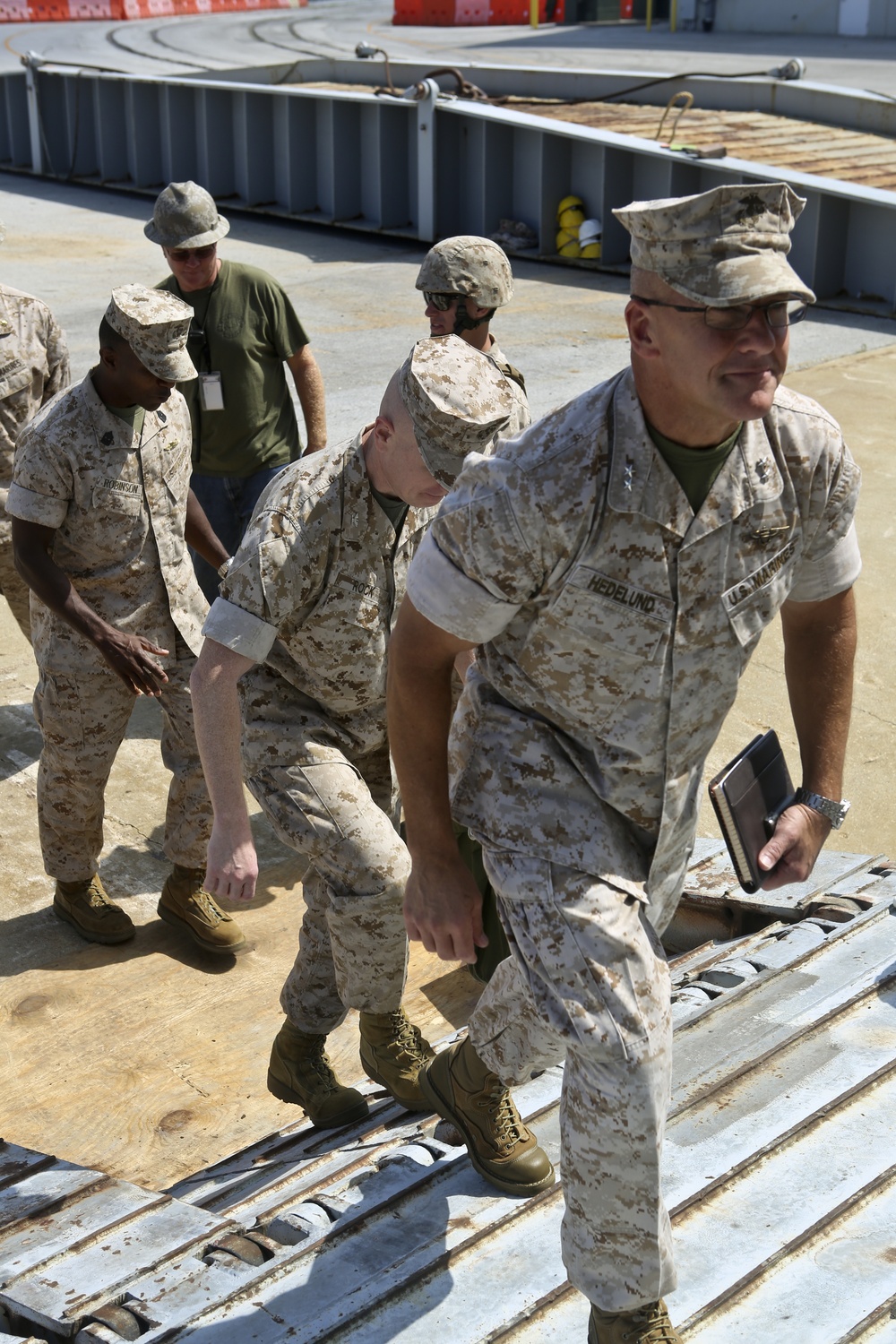 2d MAW Commanding General visits the S.S. Wright