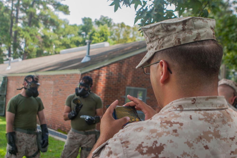 2D MLG Marines take the monitor survey recconnaisance course