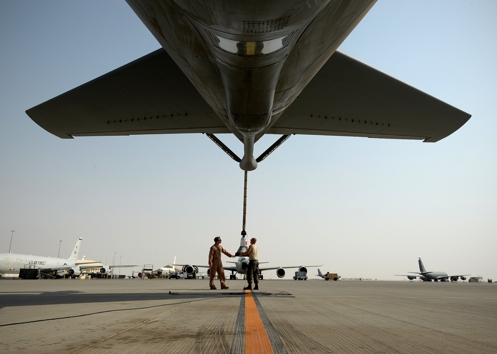 Fueling the fight: The air bridge in Iraq