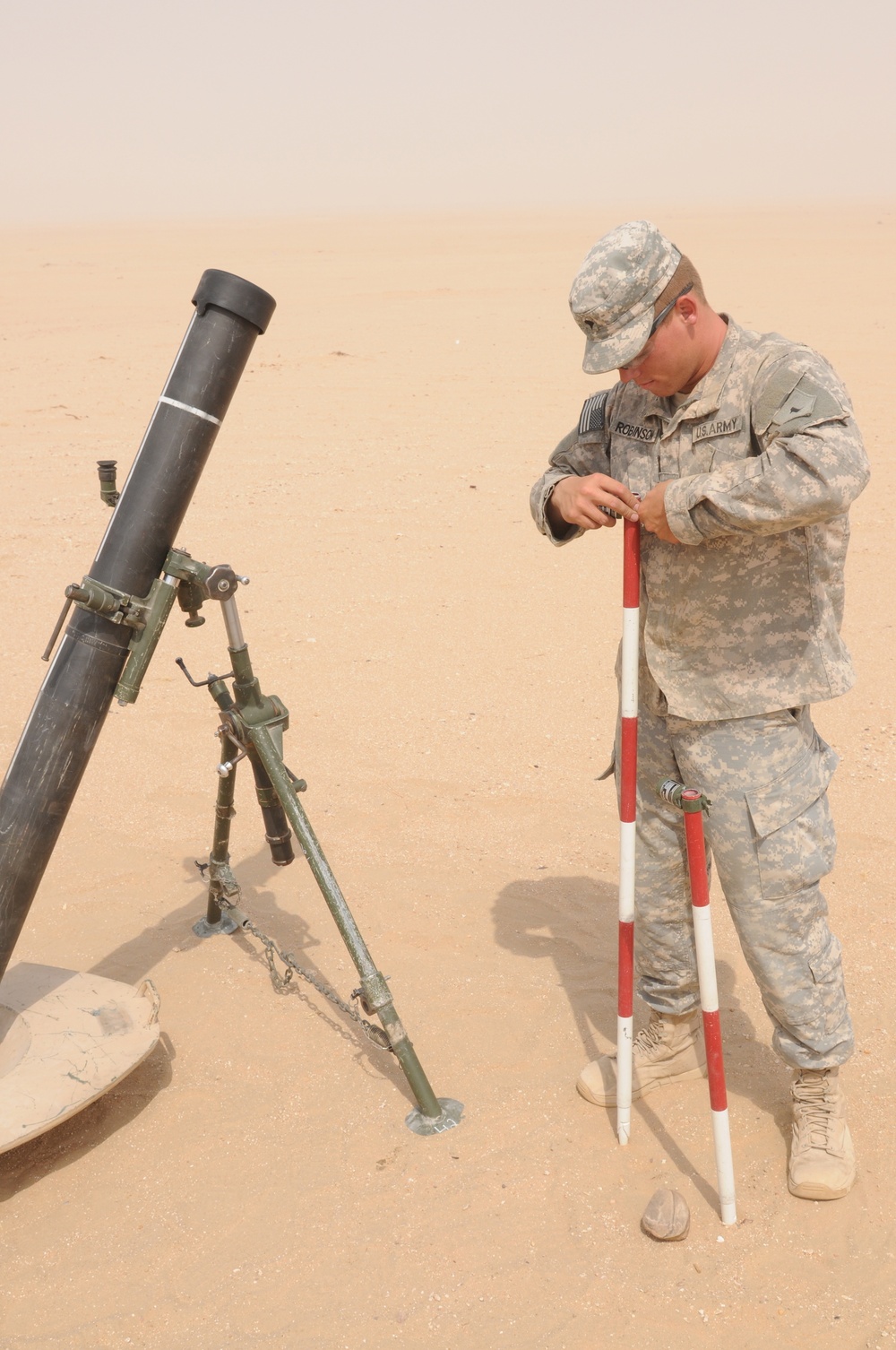 'Dreadnaughts' conduct mortar live-fire exercise