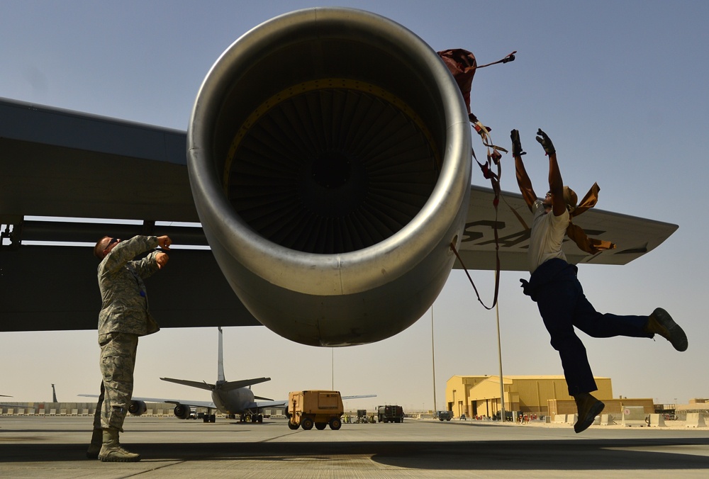340th Aircraft Maintenance Unit aircraft maintenance